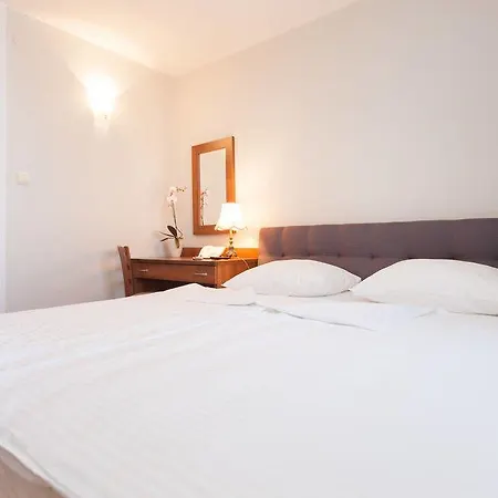 Minerva Hotel