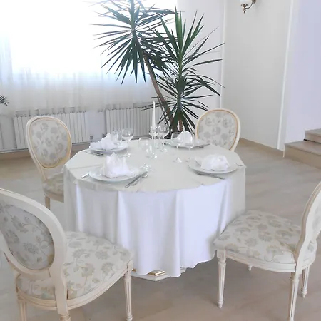 Minerva 3* מדולין