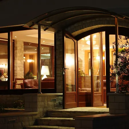 Minerva Hotel