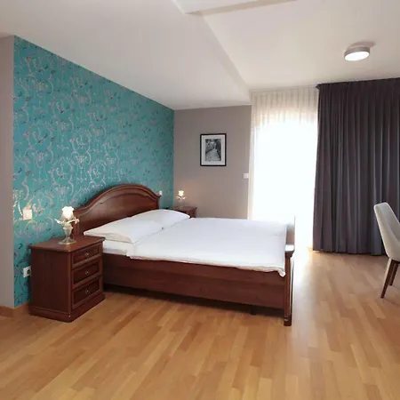 Minerva Hotel